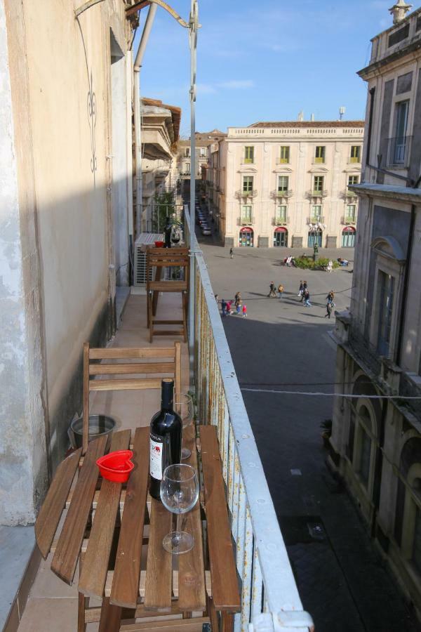 Вилла Sicily Wonderful Piazza Universita' Катания Экстерьер фото