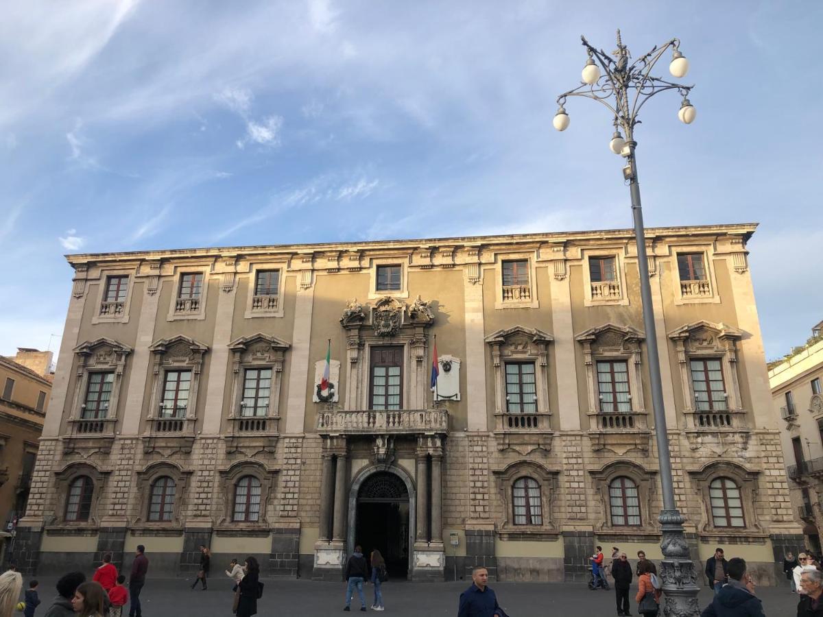 Вилла Sicily Wonderful Piazza Universita' Катания Экстерьер фото